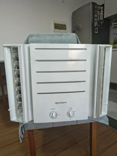 Ar condicionado janela Springer 7500 BTUs