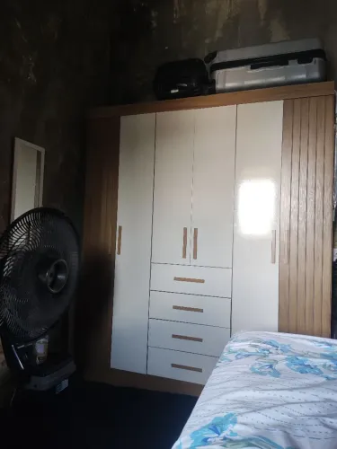 Guarda roupa no valor 700$ bairro Jatiúca