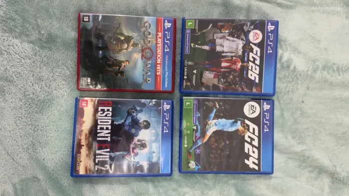 Vendo 5 Joga de PS4 em ótimo estado