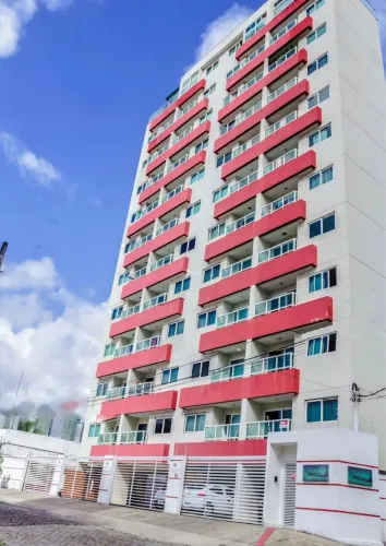 Lindo Apartamento de 1 Quarto com Varanda