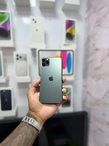 IPHONE 11 PRO MAX 64GB TOP<br>R$1.550,00 muito top