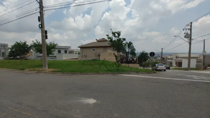 Oportunidade - Terreno em Condomínio - Jardim Panorama - Residencial Fogaça - 273m².