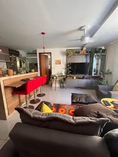 Apartamento com 2 Suítes e Varanda Vista Mar, na Beira Mar do Jardim Oceania