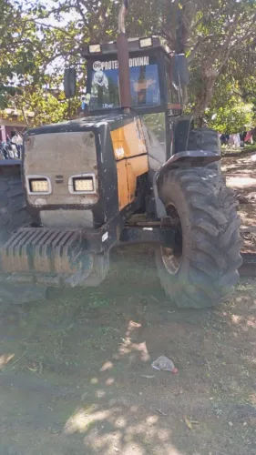 Valtra BH 1780 - Ano 2006