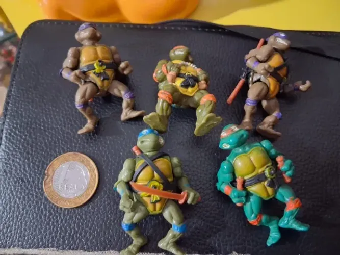 Tartarugas Ninja 5 Bonecos Antigos Com 5cm Anos 90 (Usado)