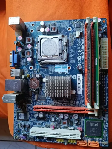 Placa mãe ECS G41T-M7 (faço envio para outro estado)