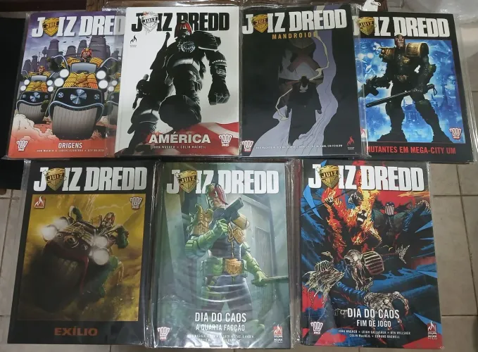 Combo HQs Juiz Dredd (Mythos, seminovas)