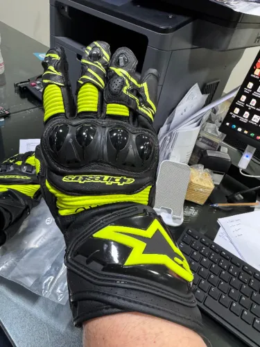 Alpinestars GP Pro R3 PretoAmarelo Fluor