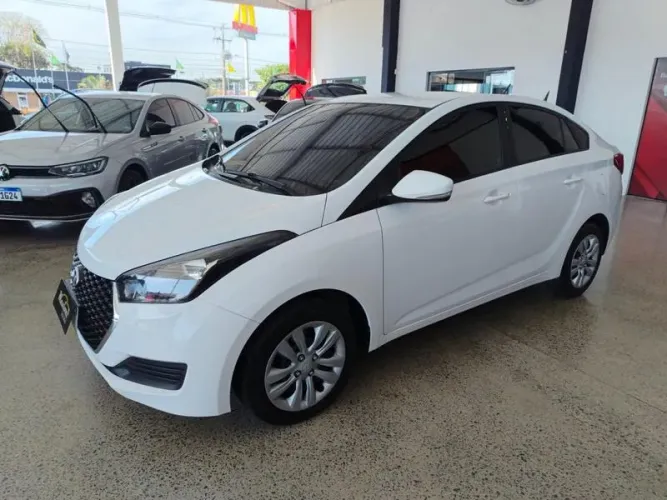 Hyundai HB20S Comfort Plus 1.0 Flex 12V Mec. 2019