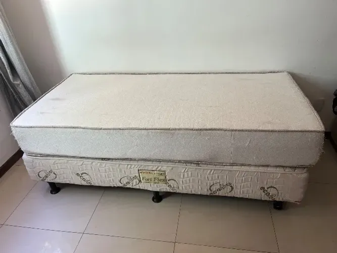 Cama box solteiro com colchão