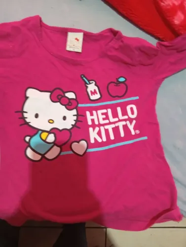 Lote de roupas pra menina de 5 a 6 anos 