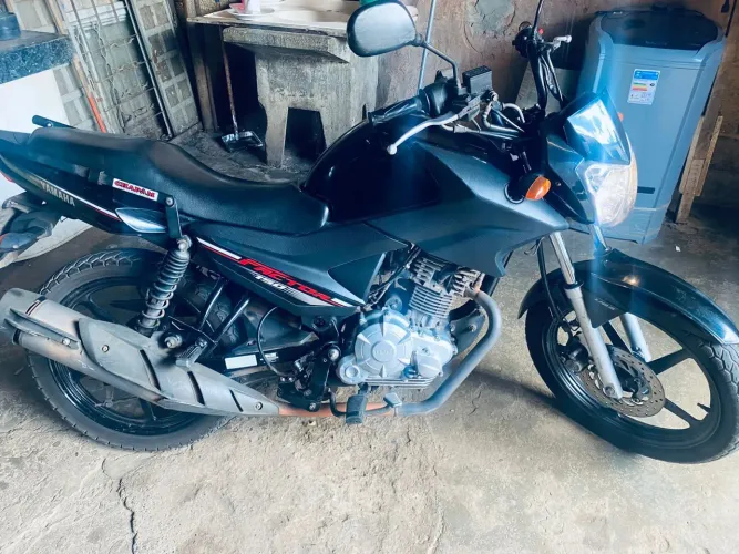 Vendo ou Troco por carro. Tenho a volta em dinheiro