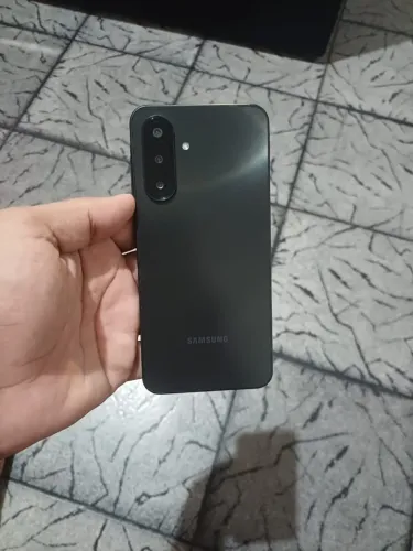 Telefone a 17