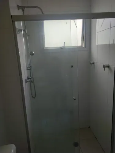 Box de banheiro 1,03 cm de largura por 1,90 de altura 