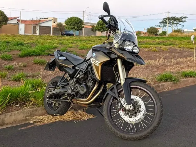 BMW F800 GS 2014 em ótimas condições