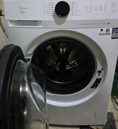 Máquina de lavar roupas 11k branca Midea