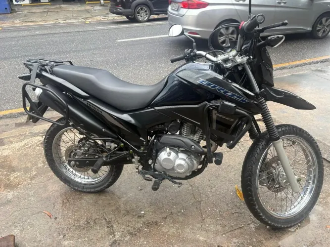 Vendo Moto Bros 160 Único Dono, Ela Esta Alienada Só Serve Pra Interior