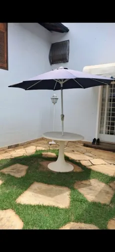 OPORTUNIDADE Mesa +ombrelone +brinde