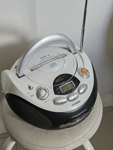Rádio AM/FM Hyundai RARIDADE