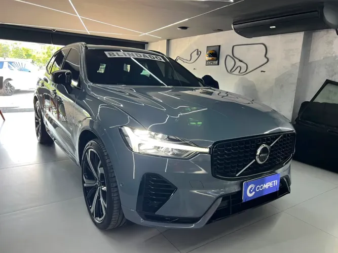 Volvo XC-60 T-8 Ultim.dark 2.0 AWD (híbrido) 2023