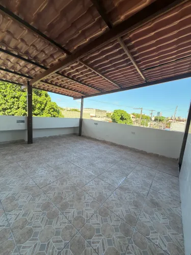 2º andar de casa com 2 quartos e ampla área de lazer no Ipsep