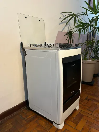Fogão Dako Supreme 4 Bocas de cor branca com acendimento automático