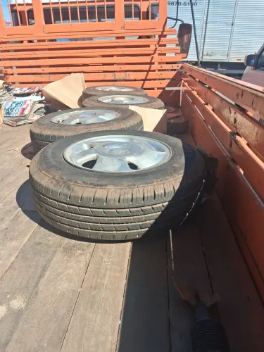 Vendo jogo de rodas aro 13