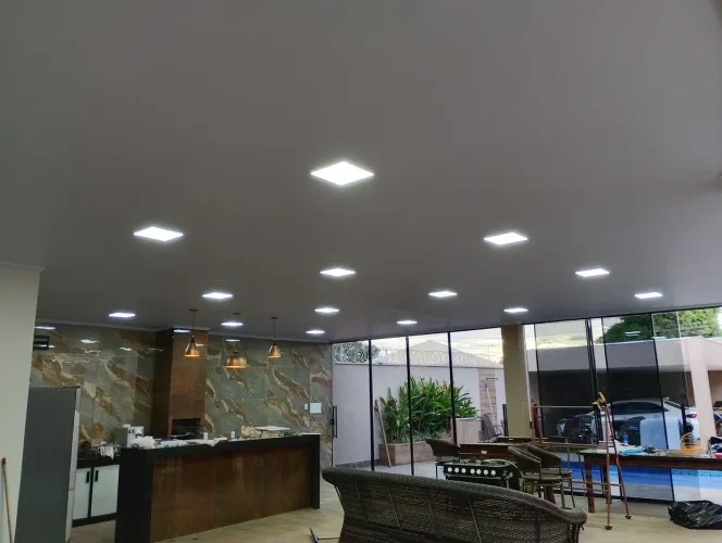 Instalações de forro PVC mão de obras consertos e reparos número * 