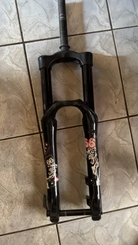 Suspensão Marzocchi 66