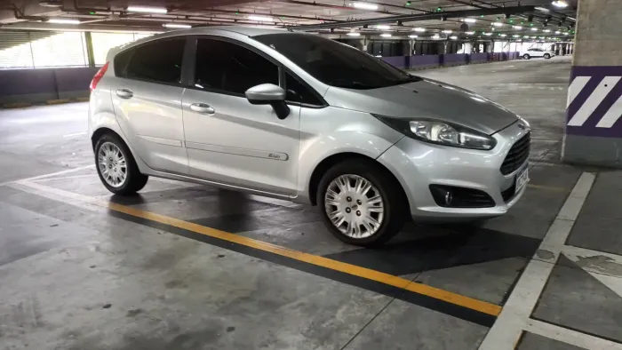 Ford Fiesta 1.5 16V Flex Mec. 5P 2015