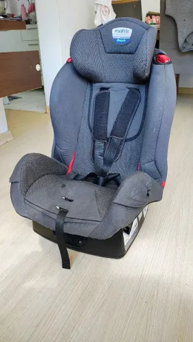 Cadeirinha Burigotto Matrix Evolution K (0 a 25kg) - Conservada!