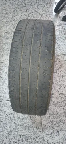 Pneu goodyear 235 65 16