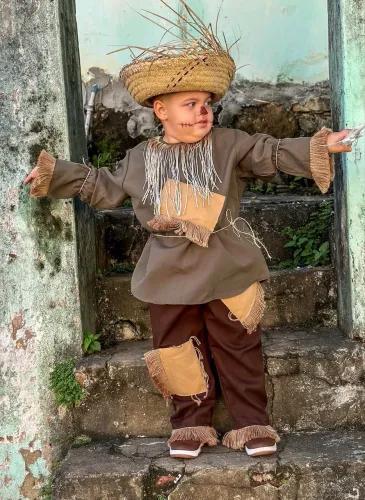Fantasia infantil junina 