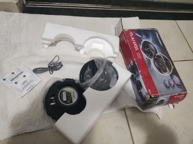 1 par alto falante Pioneer 6 de 350w novo