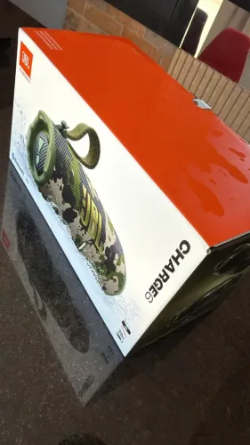 Caixa De Som Bluetooth Jbl Charge 6 Camuflada