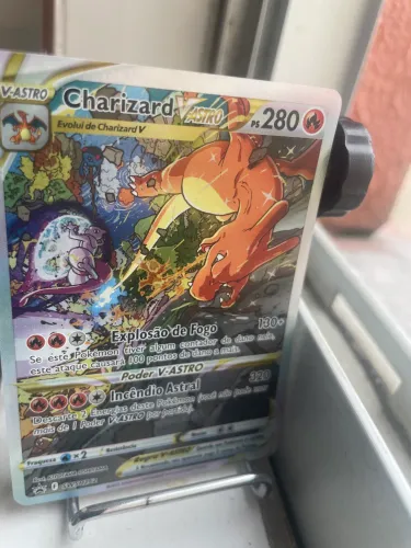 Charizard V astro 