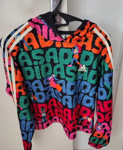 Casaco Adidas Farm tamanho M, super novo