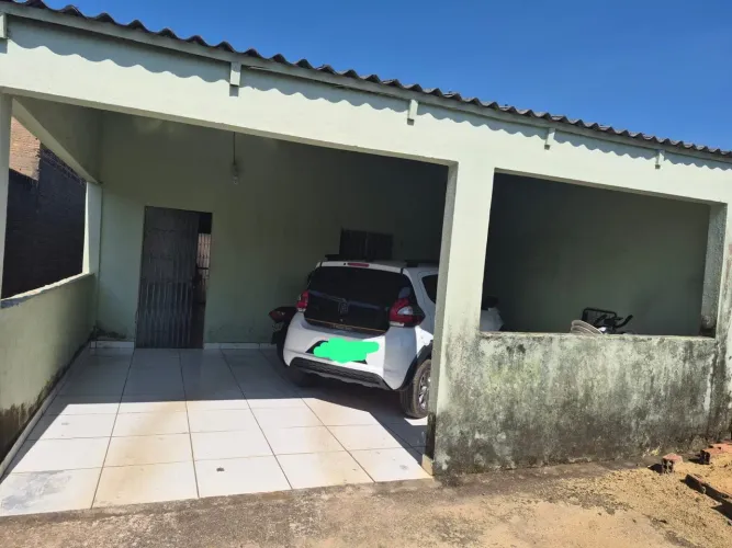 Vende-se Casa