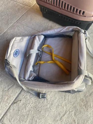 Gaiola número 1 é acento de carro para pets
