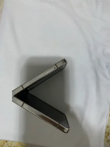 GALAXY Z FLIP 5 (com defeito)