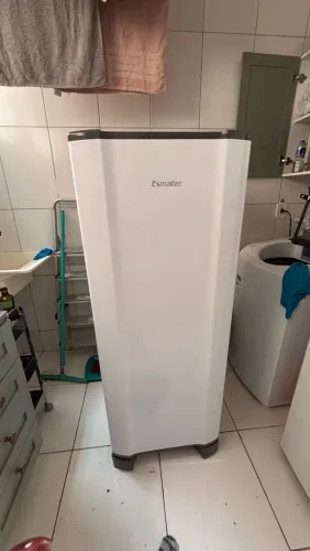 VENDO GELADEIRA NOVA 