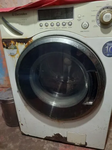 Vendo Máquina de Lavar Electrolux lava e seca 9Kg turbo