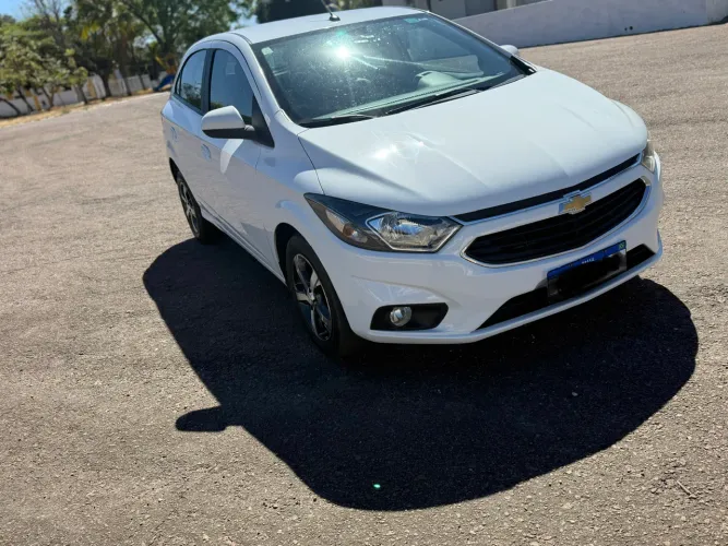 Chevrolet Onix Hatch LTZ 1.4 8V Flex Aut. 4P 2018