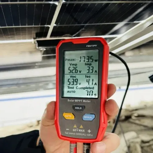 Testador Solar Para Corrente E Tensão De Painéis