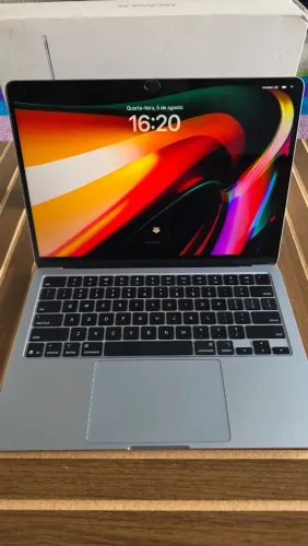MacBook Air de 13 polegadas com chip M4, 256 Gb, 16Ram