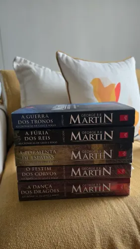 Livros Coletânea As Crônicas de Gelo e Fogo - A Guerra dos Tronos