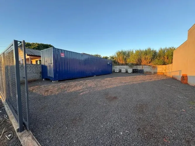 Terreno com Container - Vende/Aluga