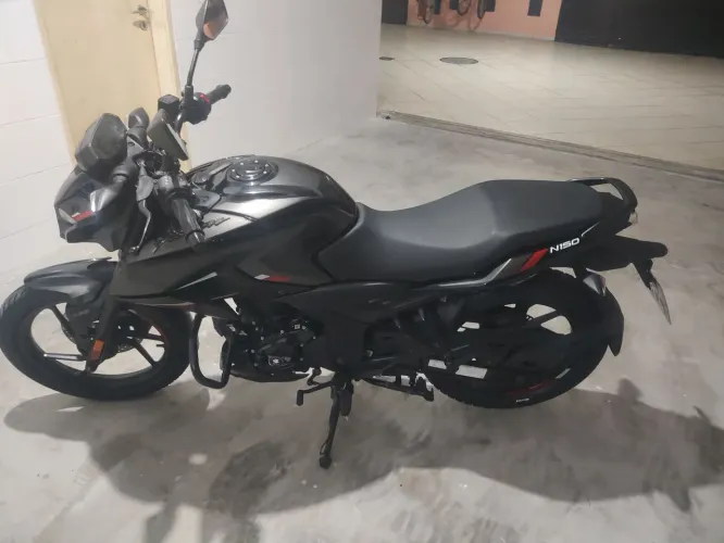 Vendo Pulsar 150 com 4 meses de uso