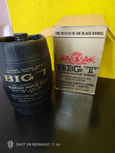 BIG"T BLENDED SGOTGH WHISKY (VAZIA)<br><br>BLENDED SGOTGH WHISKY<br><br>BLENDED AND BOTTLED