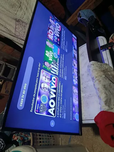 Tv smart 32 com aplicativos rede wi-fi sem fio.